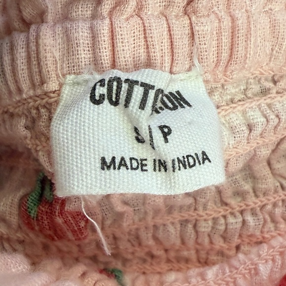 Cotton On Strawberry Smocked Crop Top Small - Picture 4 of 6